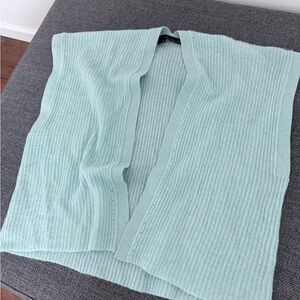 360 Cashmere Mint Sleeveless Cardigan